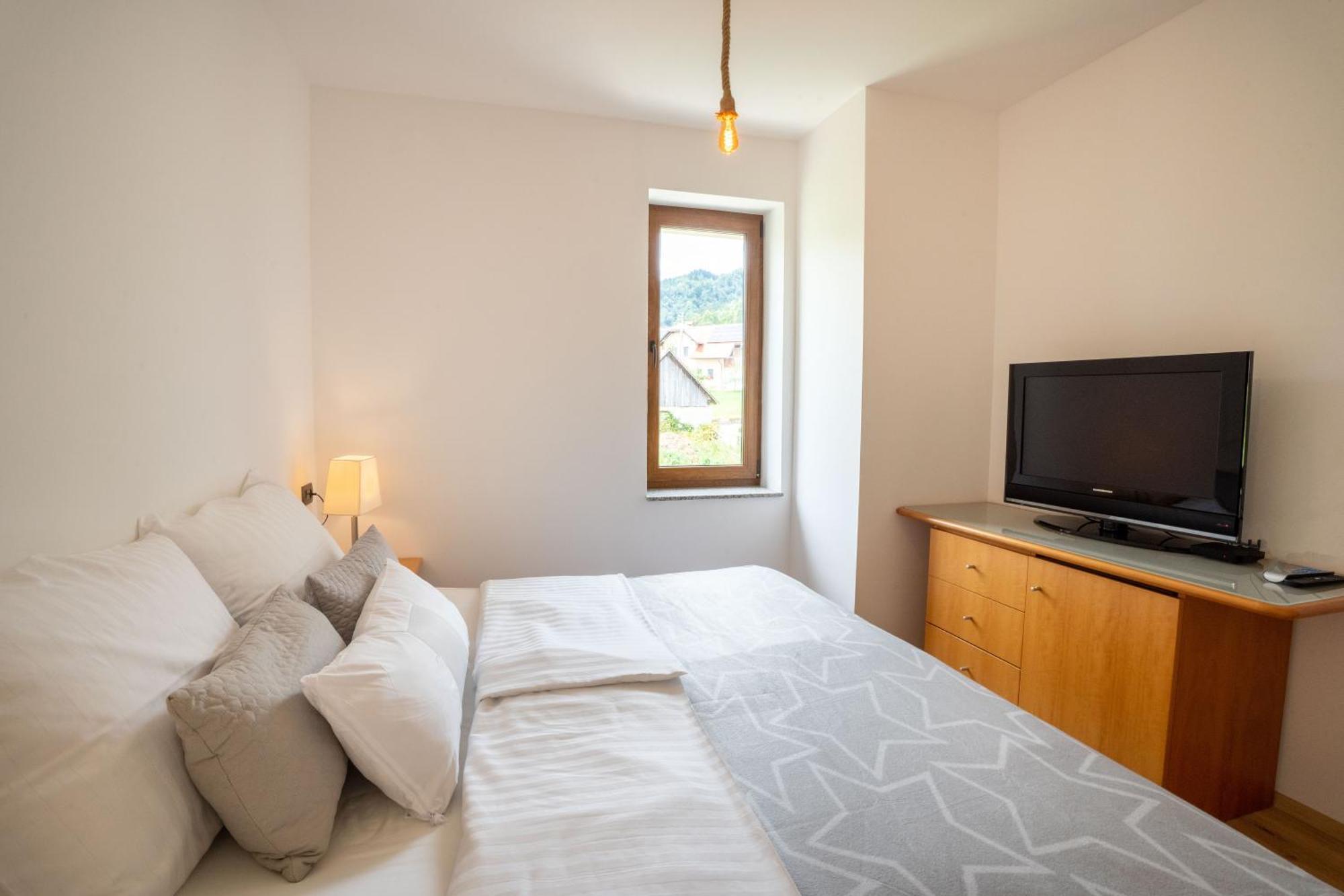 Aparthotel Hom At Vintgar Zgornje Gorje Habitación foto